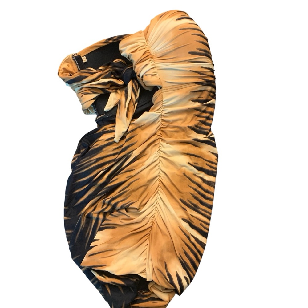 Carmen Marc Valvo Black and Tan Swimwear - Picture 3 of 6